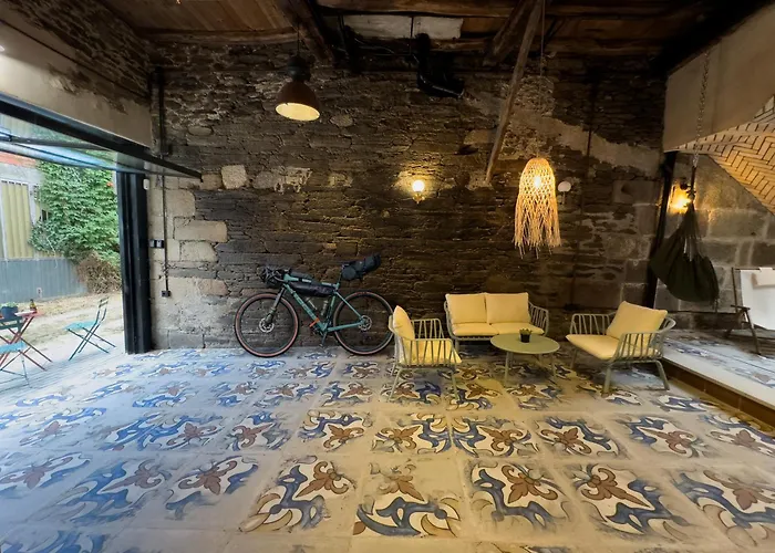 Go Compostela - 6 Pax