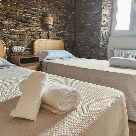 Go Compostela - 6 Pax Sarria