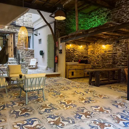 Go Compostela - 6 Pax * Sarria