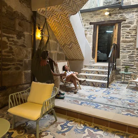 Go Compostela - 6 Pax * Sarria