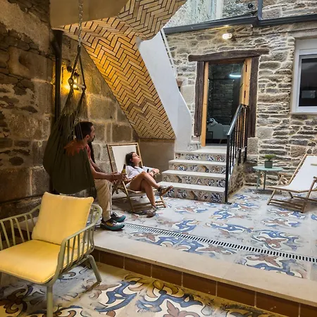 Go Compostela - 6 Pax * Sarria