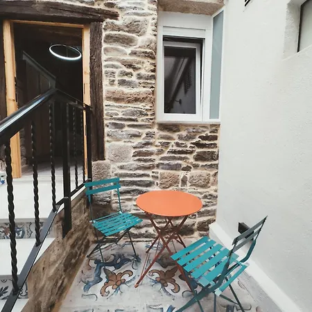 Go Compostela - 6 Pax Sarria